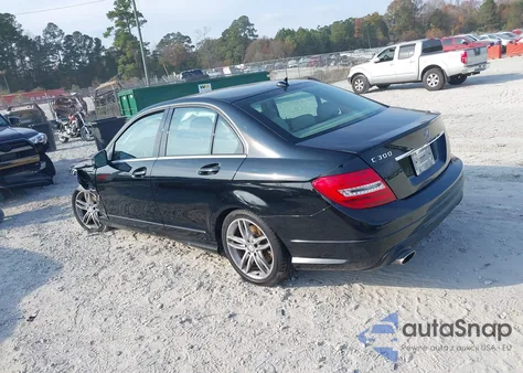 2014 Mercedes-Benz C 300 Sport 4Matic from USA, damaged, VIN WDDGF8AB7EG232711